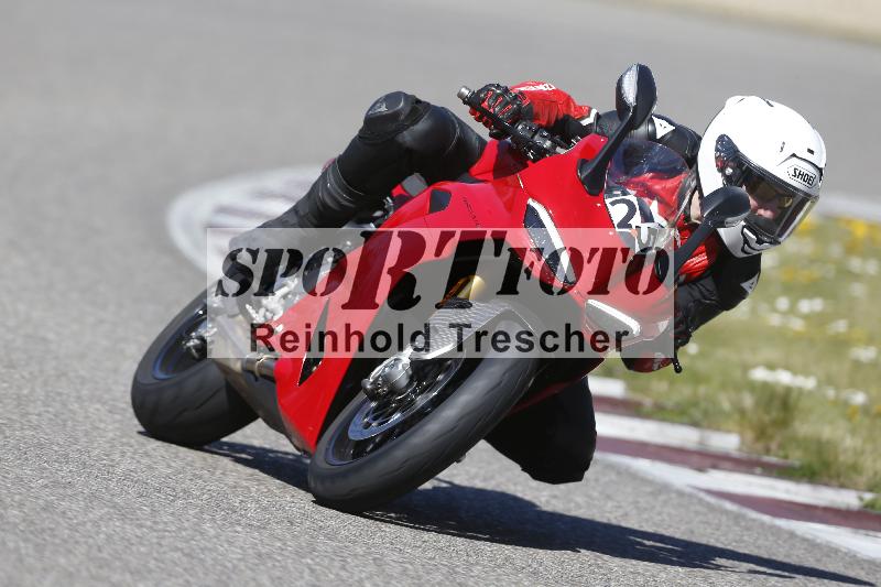 /05 07.04.2026 Cornu Master School ADR/Gruppe rot/25